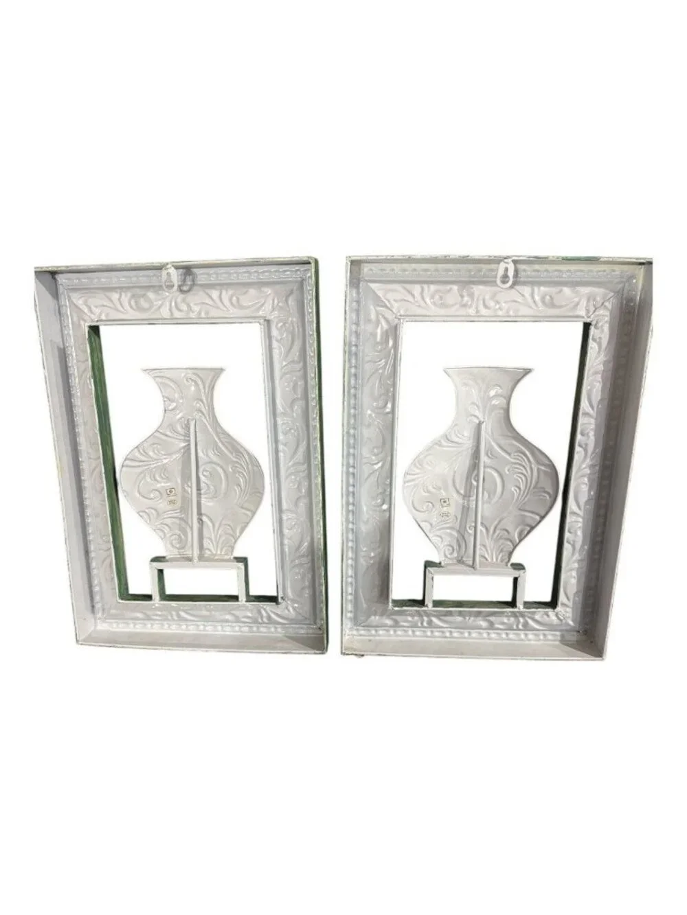 Set Of 2 Green Wall Art Frames With Decorative Vase Cutout And Scroll Details Ru